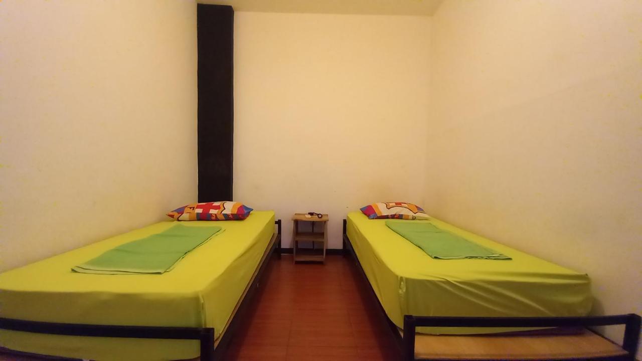 Dc Hotel & Hostel Labuan Bajo Ngoại thất bức ảnh