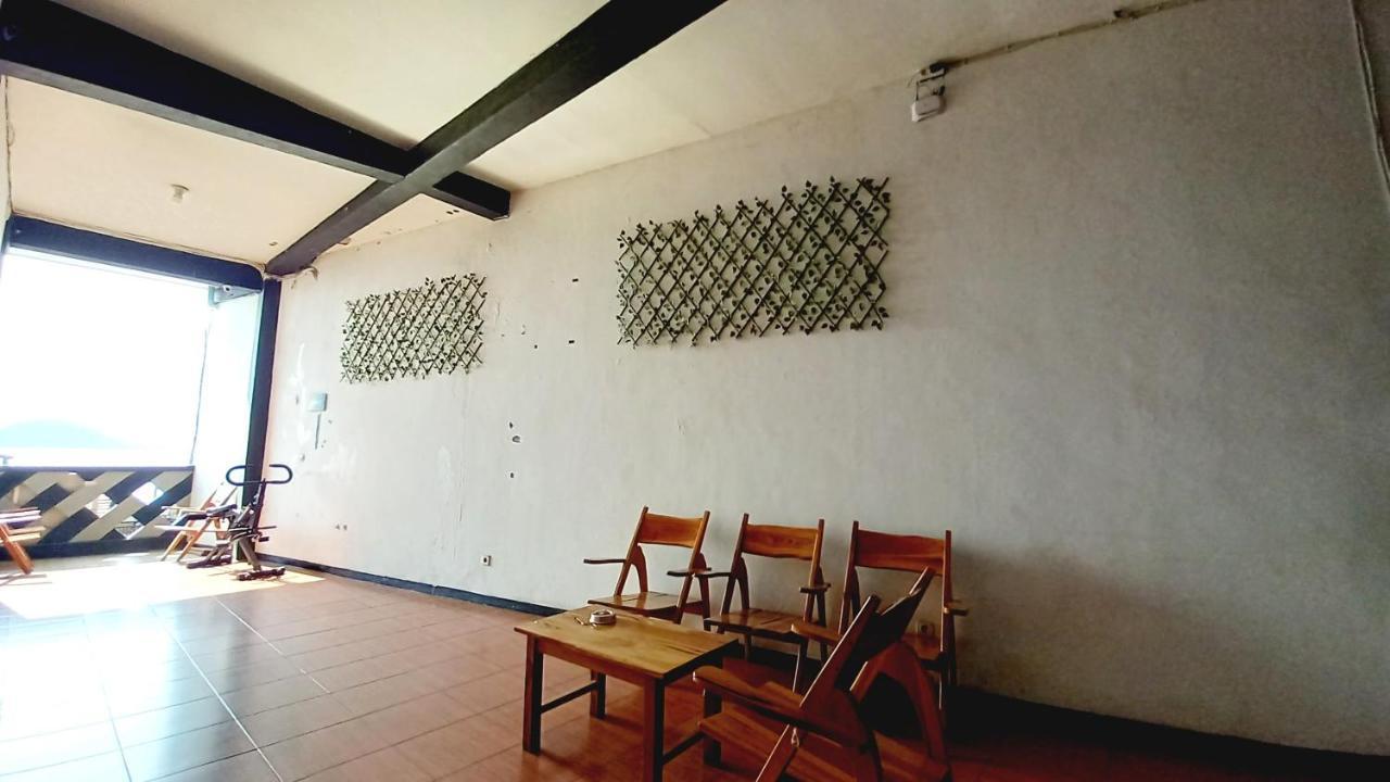 Dc Hotel & Hostel Labuan Bajo Ngoại thất bức ảnh