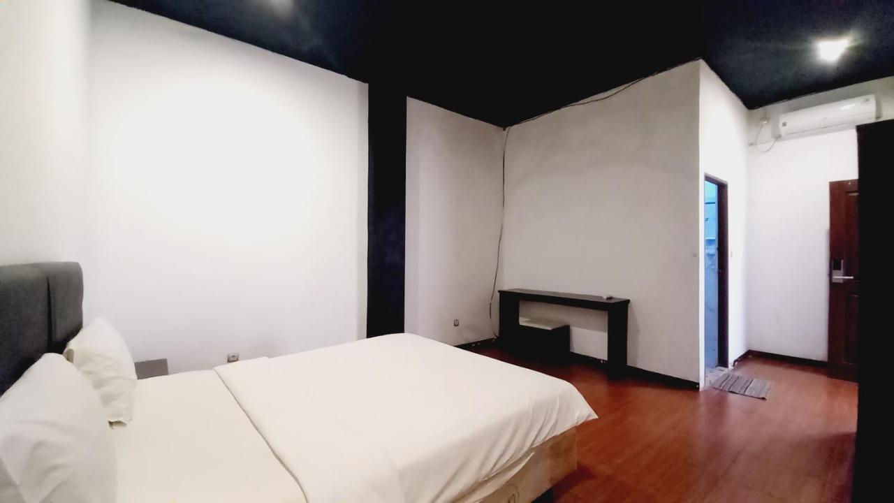 Dc Hotel & Hostel Labuan Bajo Ngoại thất bức ảnh