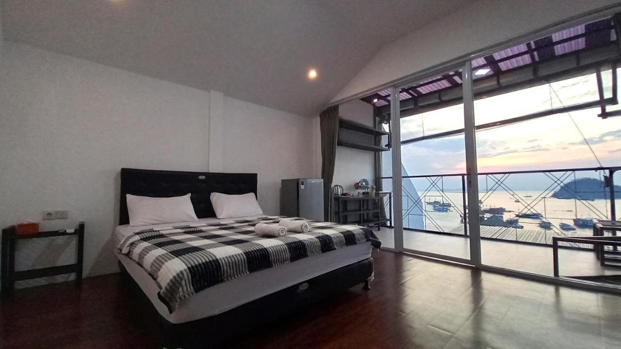 Dc Hotel & Hostel Labuan Bajo Ngoại thất bức ảnh