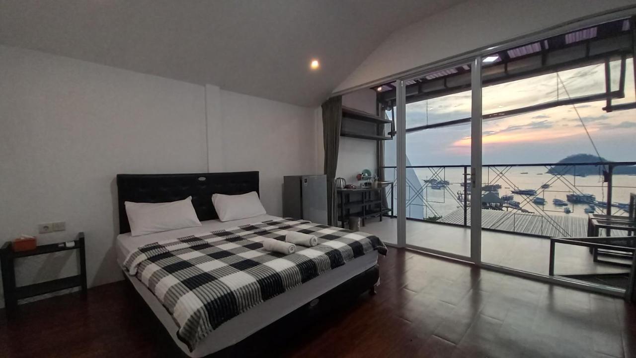 Dc Hotel & Hostel Labuan Bajo Ngoại thất bức ảnh