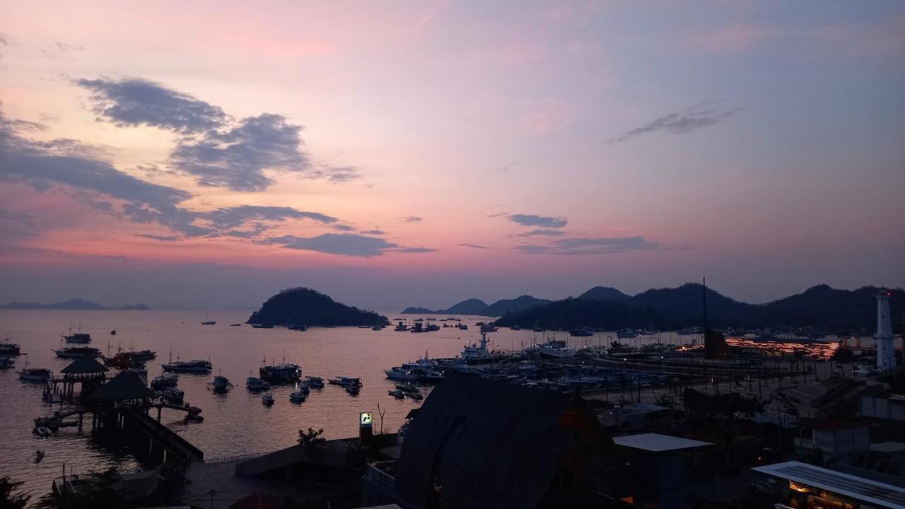 Dc Hotel & Hostel Labuan Bajo Ngoại thất bức ảnh