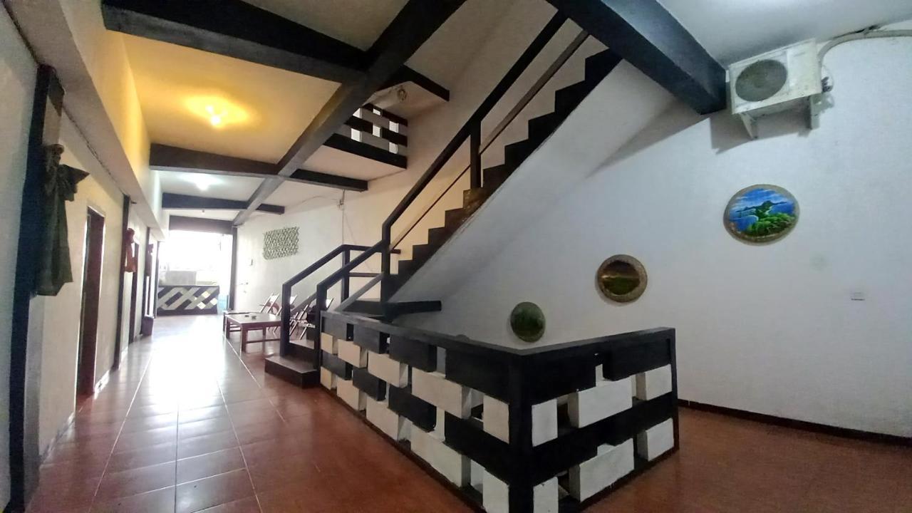 Dc Hotel & Hostel Labuan Bajo Ngoại thất bức ảnh