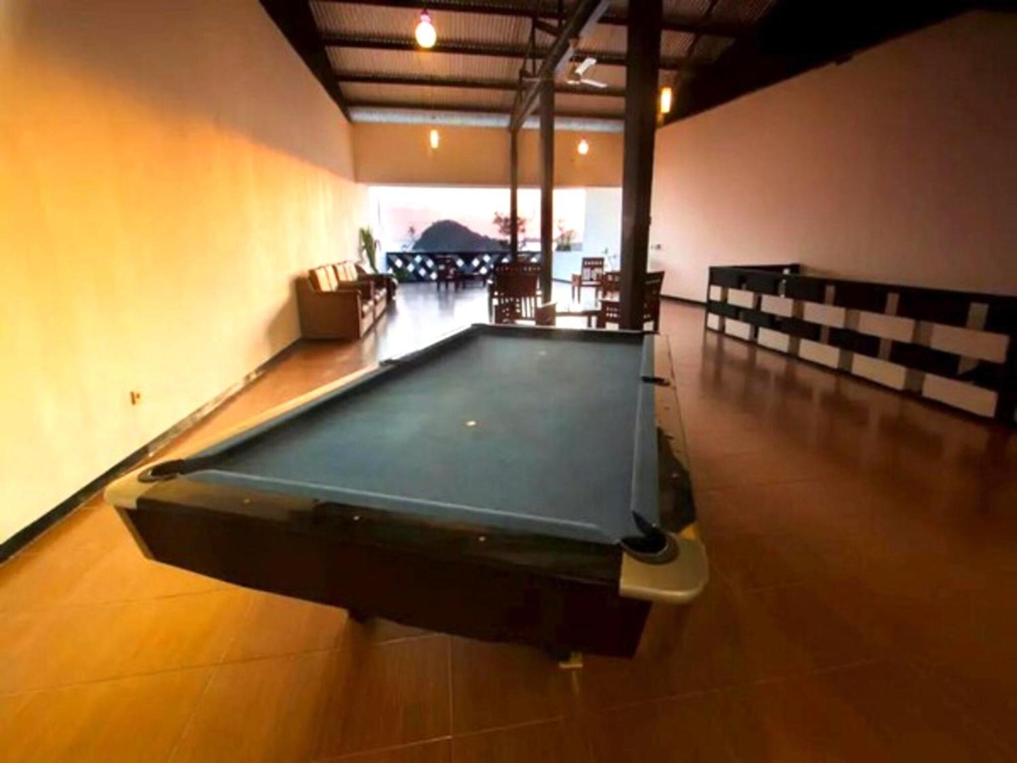 Dc Hotel & Hostel Labuan Bajo Ngoại thất bức ảnh