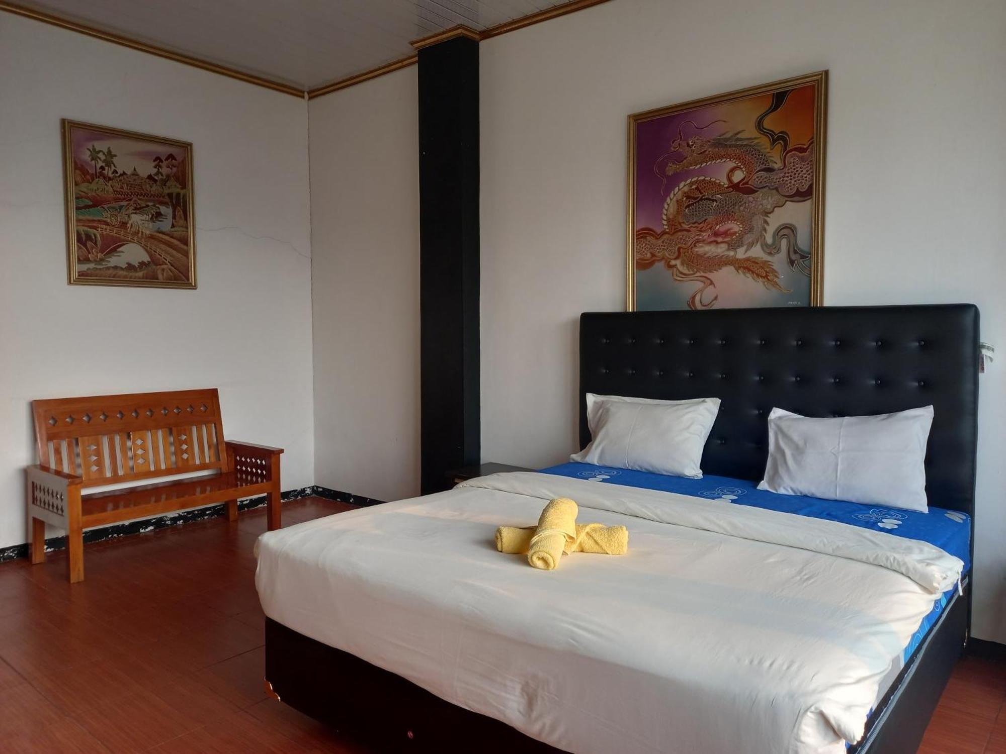 Dc Hotel & Hostel Labuan Bajo Ngoại thất bức ảnh
